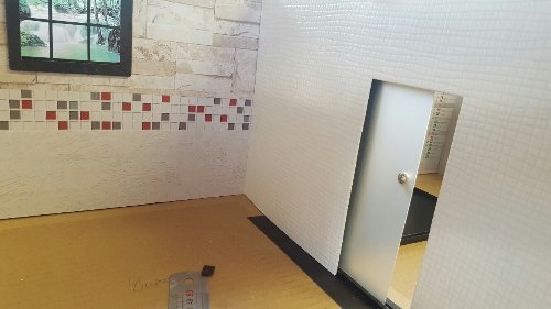 Portes coulissantes entre les murs